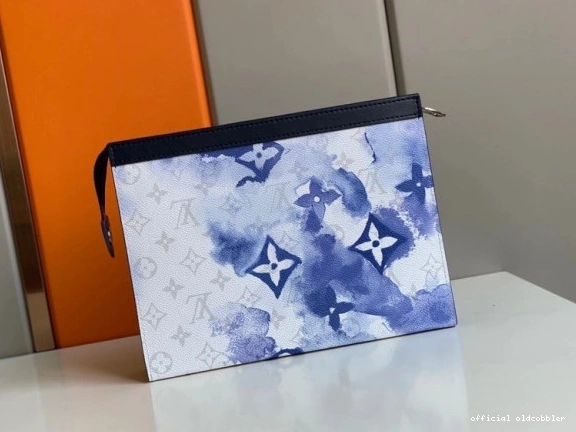 Official oldcobbler LOUIS POCHETTE VUITTON VOYAGE MM 0715